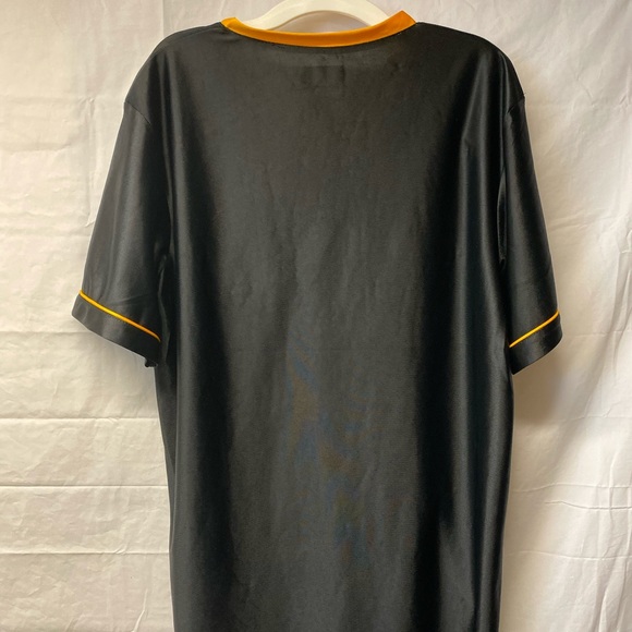 Steelers V neck shirt - Picture 4 of 4